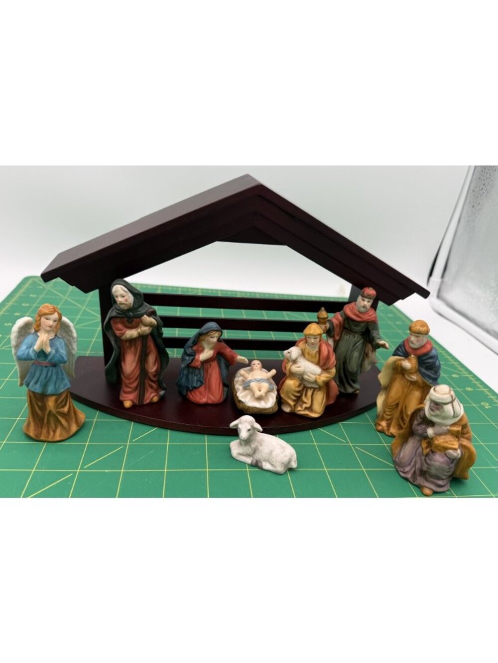 Vintage 1992 Bon-Ton Wood Porcelain Nativity Set Original Bon Ton Box